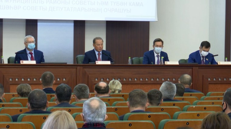 В Нижнекамске депутаты трёх уровней подписали соглашение о взаимодействии в работе по развитию города и района