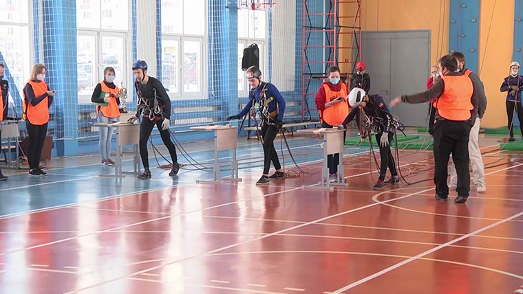 Нижнекамская школа «Тема 37» приняла этап и финал кубка Татарстана по спортивному туризму