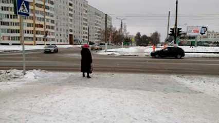 Нижнекамцы просят установить светофор для пешеходов на пересечении улиц Бызова и Менделеева