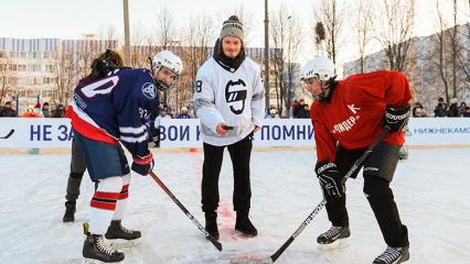 В Нижнекамске прошёл турнир по дворовому хоккею, организованный Михаилом Сергачёвым