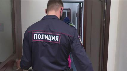 В России возле метро неизвестный убил человека