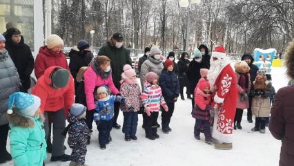 Дед Мороз НТР вручил новогодние подарки подопечным приюта «Балкыш» и центра «Веста»