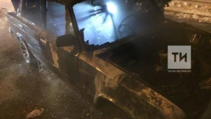 В Татарстане у молодого автомобилиста на ходу загорелся двигатель