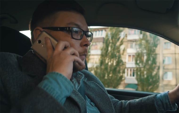 Безопасность дорожного движения: не отвлекайся за рулем