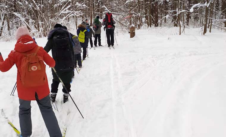 Нижнекамские школьники сходили в лыжный поход до полигона исторических игр