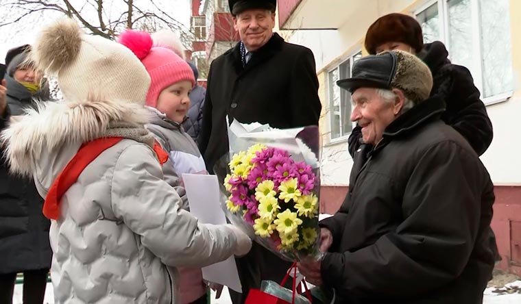 Нижнекамцы поздравили с 95-летием ветерана Великой Отечественной войны Николая Матросова