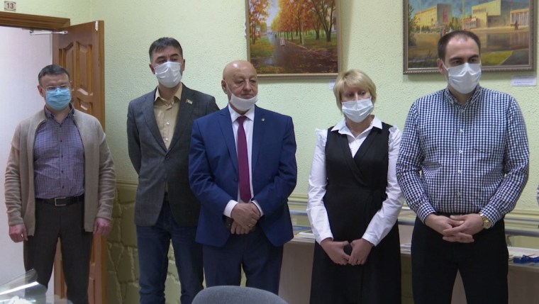В Нижнекамске встретились депутаты разных поколений