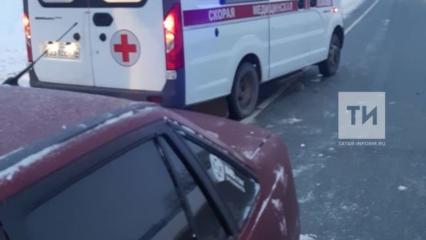 В Татарстане произошло лобовое ДТП, есть пострадавшие