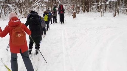 Нижнекамские школьники сходили в лыжный поход до полигона исторических игр