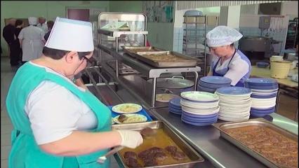 В Татарстане более половины проверенных школ не соблюдают правила организации питания