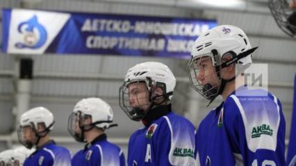 Выпускники школы «Динамо» Татарстана подписали профессиональные контракты