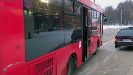 Дума приняла закон о запрете высаживать детей-безбилетников из транспорта - НТР 24