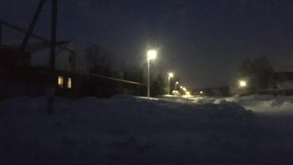 Житель Нижнекамского района просит помощи с заменой фонаря