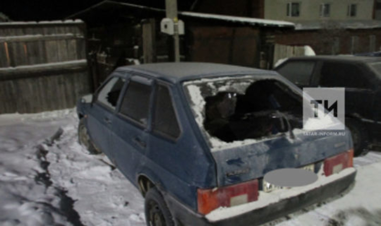 Жительница Татарстана отомстила своему любовнику, разбив машину его матери