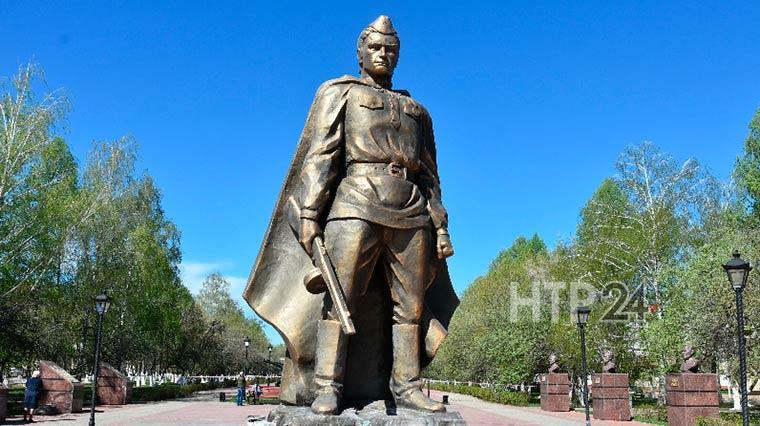 Фирме, которая изготовила памятник в Заинске, предложили сделать новый монумент