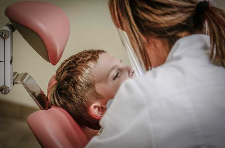 Нижнекамцы недовольны тем, что не могут записать ребёнка к стоматологу