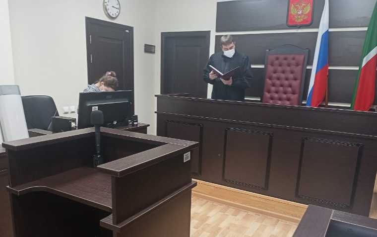 В Татарстане пойдёт под суд мужчина, который ударил молотком по голове врача