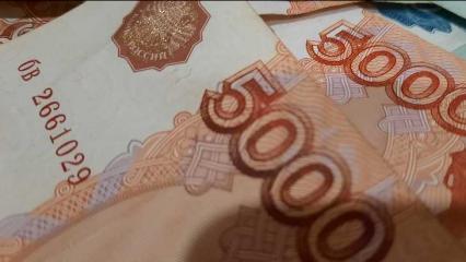 Российский чиновник удивился из-за того, что люди не хотят работать за 15 тысяч рублей