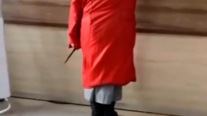 В Заинске бабушка пришла в больницу с ножом - НТР 24