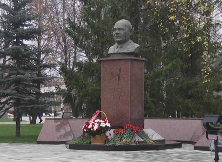 В Татарстане началась акция по уходу за памятниками