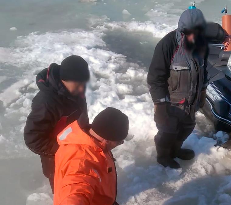 В Татарстане провалились под лёд два рыбака