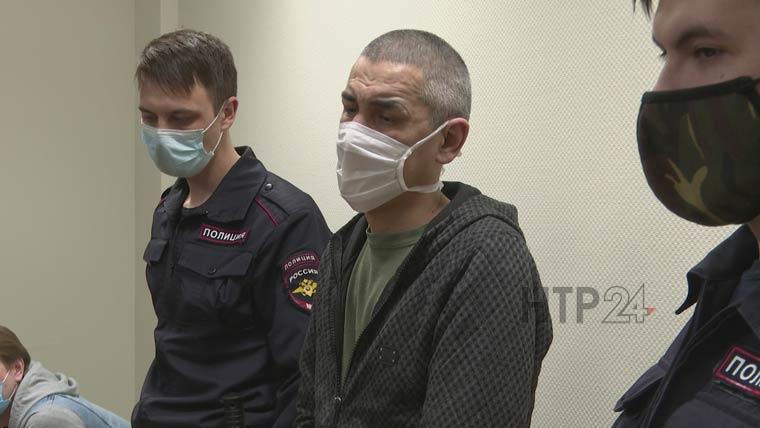 Избитый табуретом и сковородой нижнекамец заявил на суде о непричастности Гагарина к побоям
