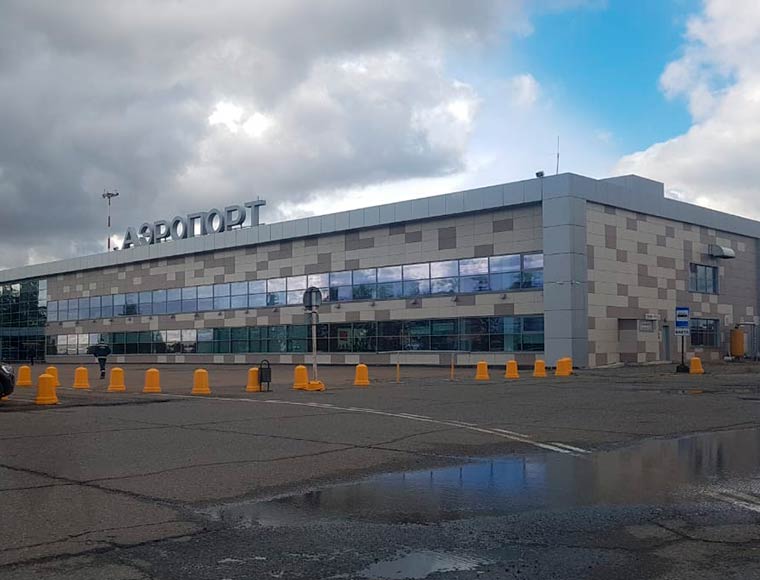 В нижнекамском аэропорту из-за утечки масла не вылетел самолет в Москву