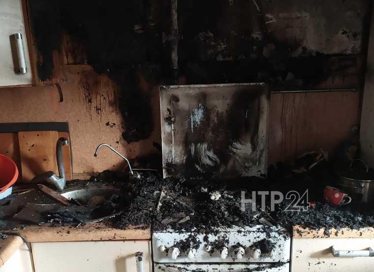 В Татарстане из-за загоревшейся вытяжки в пожаре погибла пожилая пара