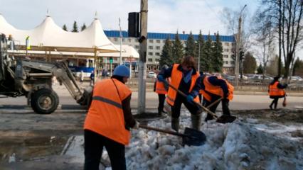 В Нижнекамске началась масштабная уборка города от мусора
