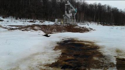 В двух районах Татарстана произошёл разлив нефтепродуктов