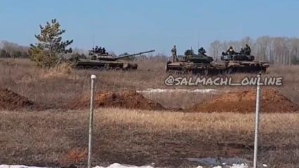 Жители Татарстана сняли на видео, как под Казанью собираются танки