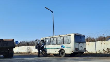 В Нижнекамске инспекторы ГИБДД выявили 9 автобусов с неисправными тормозами и рулевым управлением