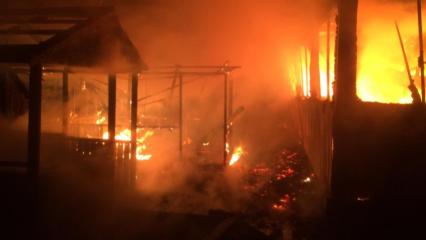 В Казани ночью сгорела шашлычная