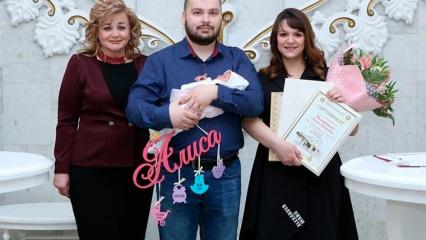 В Нижнекамске зарегистрировали тысячного в этом году новорождённого