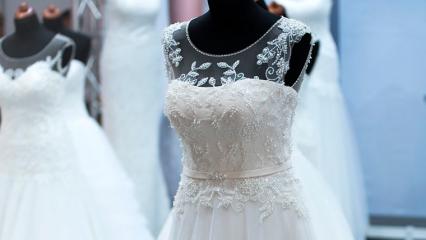В Татарстане мужчина украл из салона свадебные платья