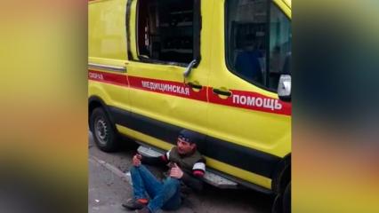 В Нижнекамске пьяный «пациент» пробил головой окно скорой помощи