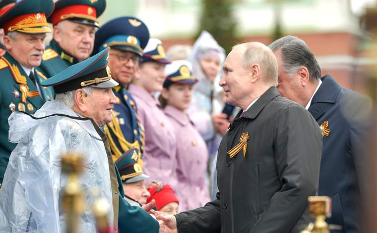 Президент Путин на Параде Победы: «Мы будем твердо защищать наши национальные интересы»