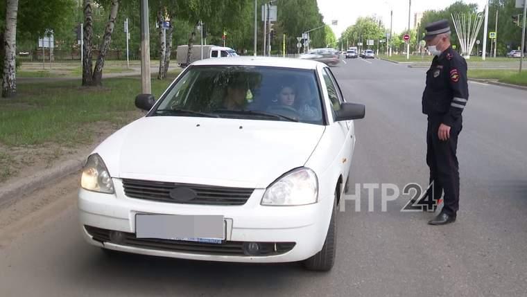 С начала года в Нижнекамске оштрафовали более 80 водителей, забывающих про поворотники