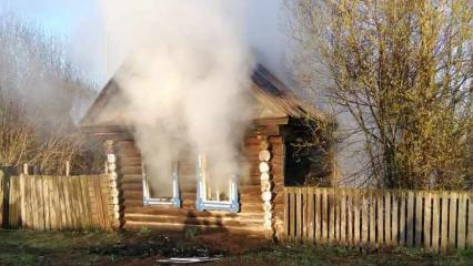 В Татарстане при пожаре в частном доме погиб 32-летний мужчина