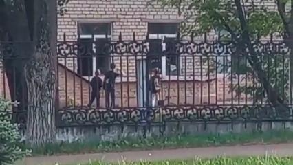 Житель Нижнекамска снял на видео вандалов