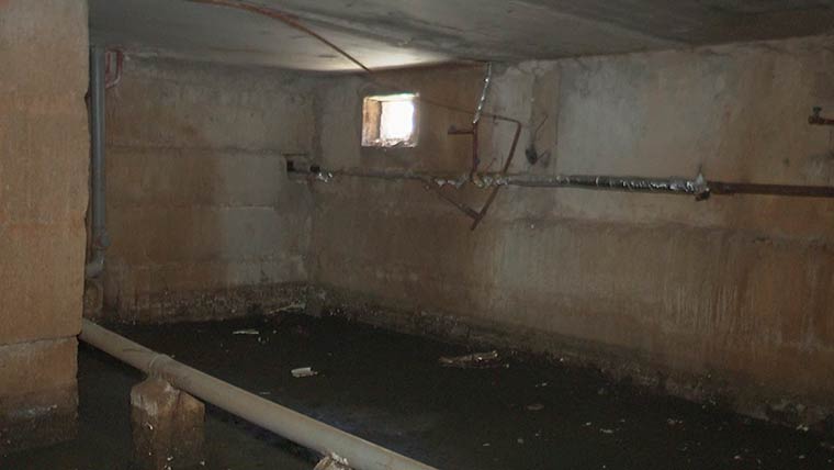 В Нижнекамске подвал одного из домов затоплен нечистотами — НТР 24