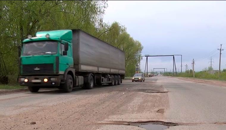 На одной из трасс в Татарстане введено ограничение для движения грузовиков