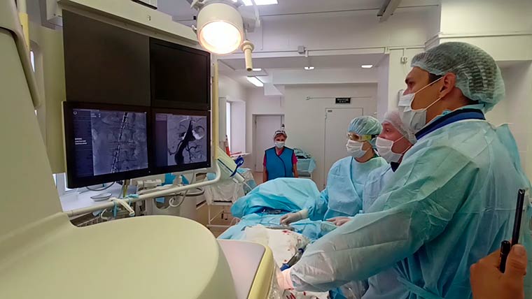 В Нижнекамске местные врачи провели уникальную высокотехнологичную операцию
