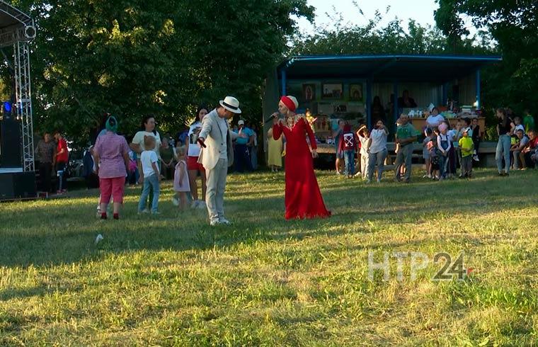 На Сабантуе в селе Большие Аты Нижнекамского района выступили звезды татарской эстрады