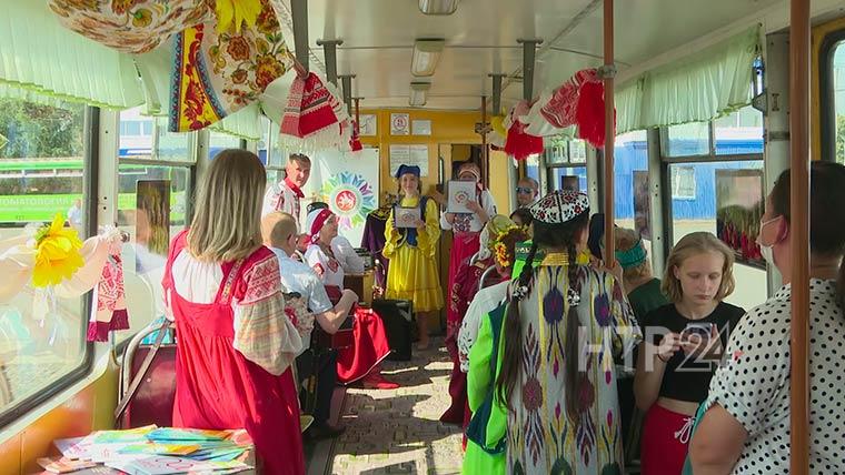 По Нижнекамску будут курсировать два тематических трамвая