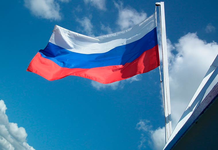 В России с июля начнут действовать новые законы