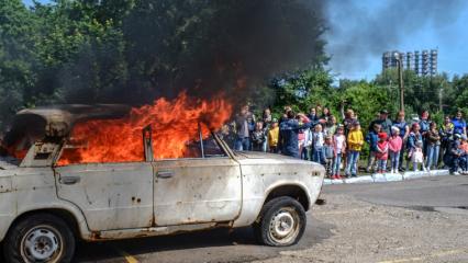 Нижнекамские пожарные провели показательный сбор-выезд по тревоге для детей - НТР 24
