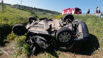 На трассе в Татарстане насмерть разбились водитель-школьник без прав и две его молодые пассажирки