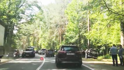 На дороге Нижнекамск – Ильинка столкнулись автомобили, образовалась пробка