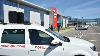 Нижнекамская больница получила новые автомобили - НТР 24